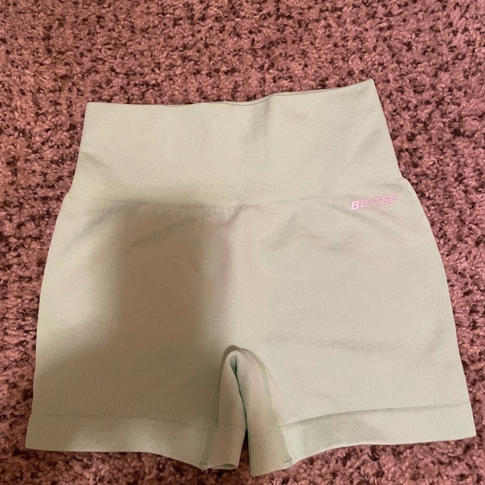 BO+TEE seemless shorts